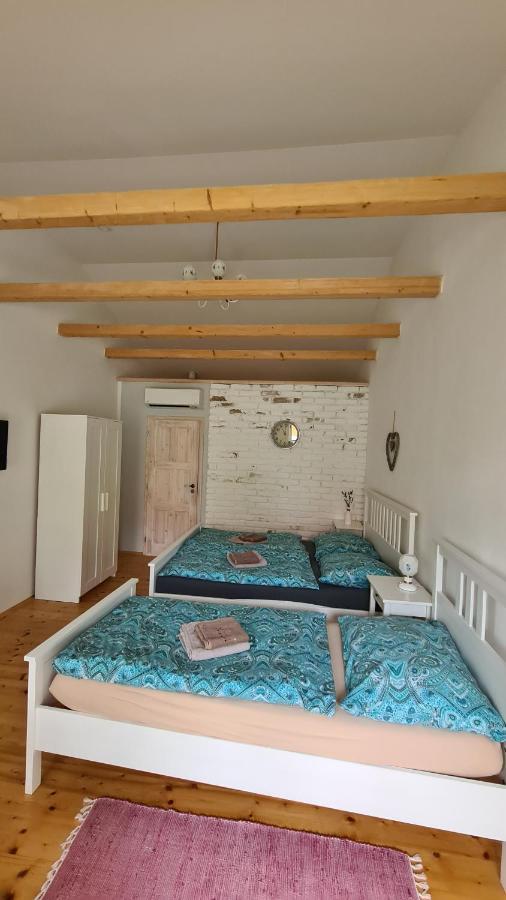 La Bobul Apartments Drnholec Luaran gambar